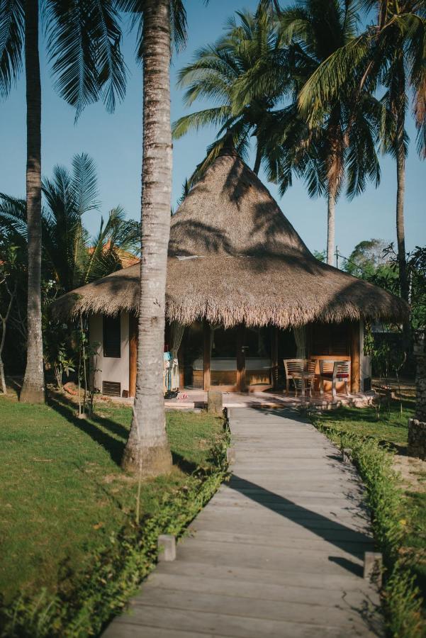 Le Nusa Beach Club นูซาเลมโบงัน ภายนอก รูปภาพ