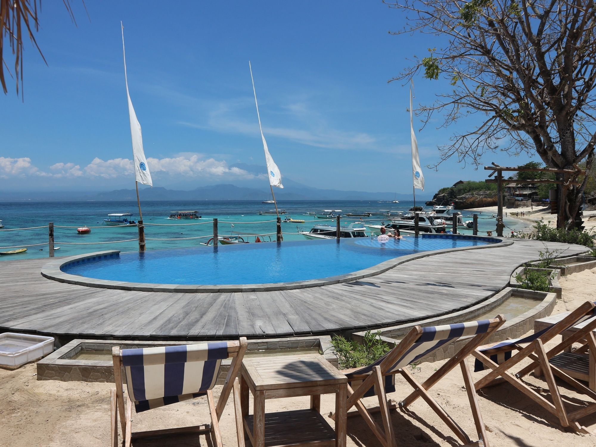 Le Nusa Beach Club นูซาเลมโบงัน ภายนอก รูปภาพ